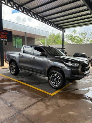 TOYOTA HILUX 2.7 VVT-i FLEX CD SRV 4X4 AUTOMÁTICO